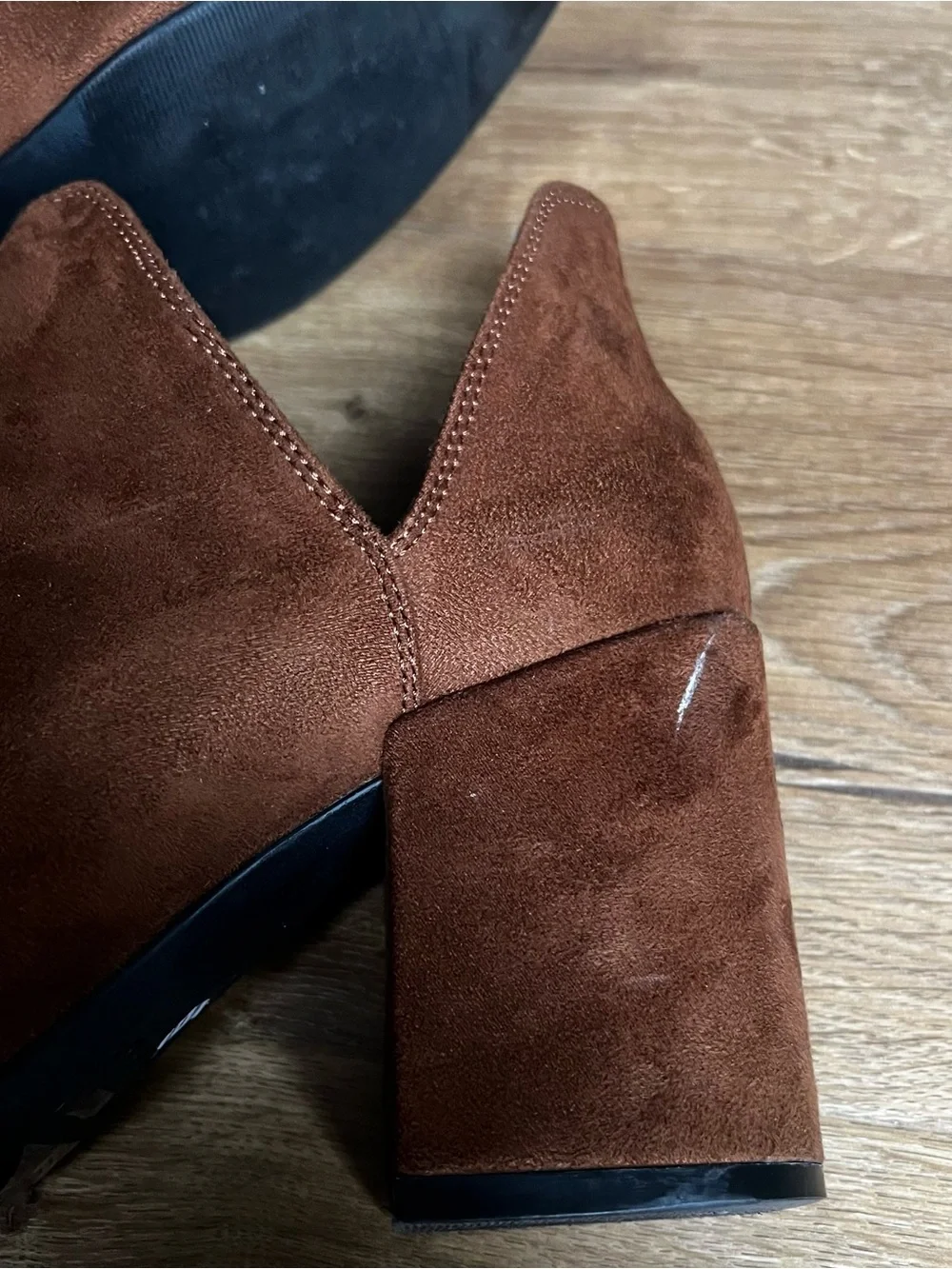 BAMBOO Brown Suede Pointed Toe Ankle Booties – Women’s Size 8